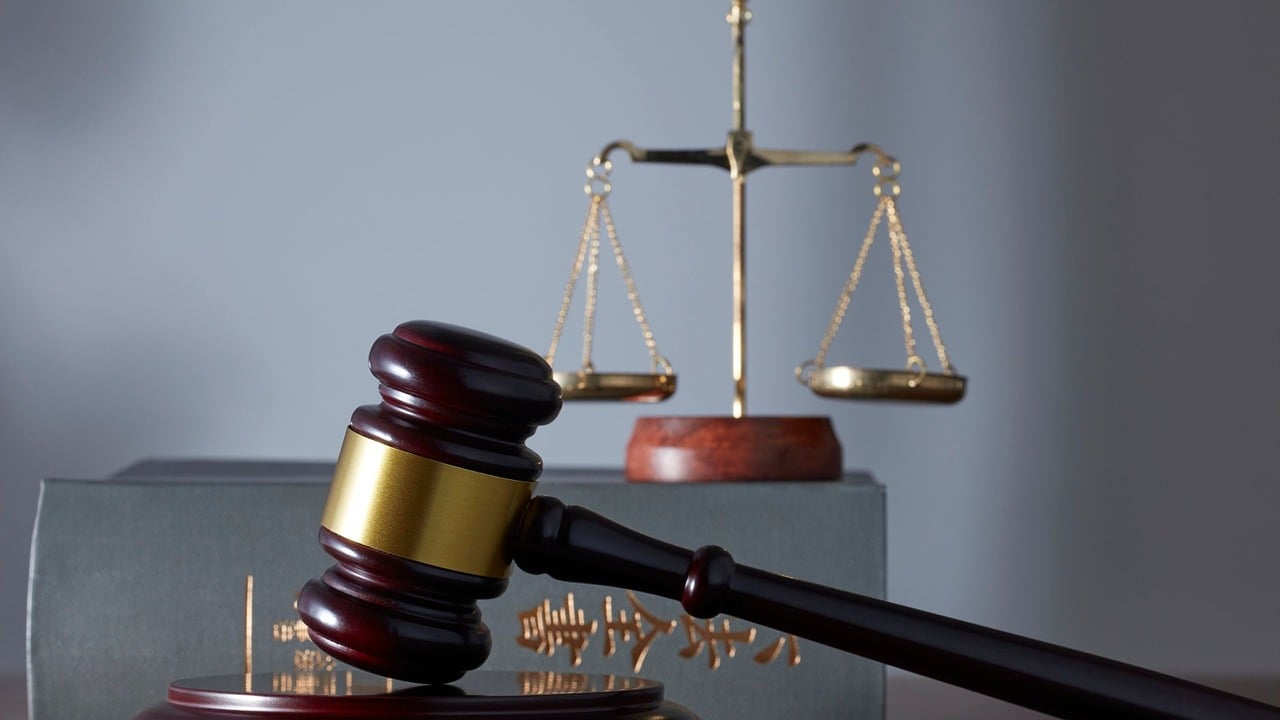 découvrez les obligations légales essentielles à respecter pour garantir la conformité de votre entreprise et éviter les sanctions juridiques.